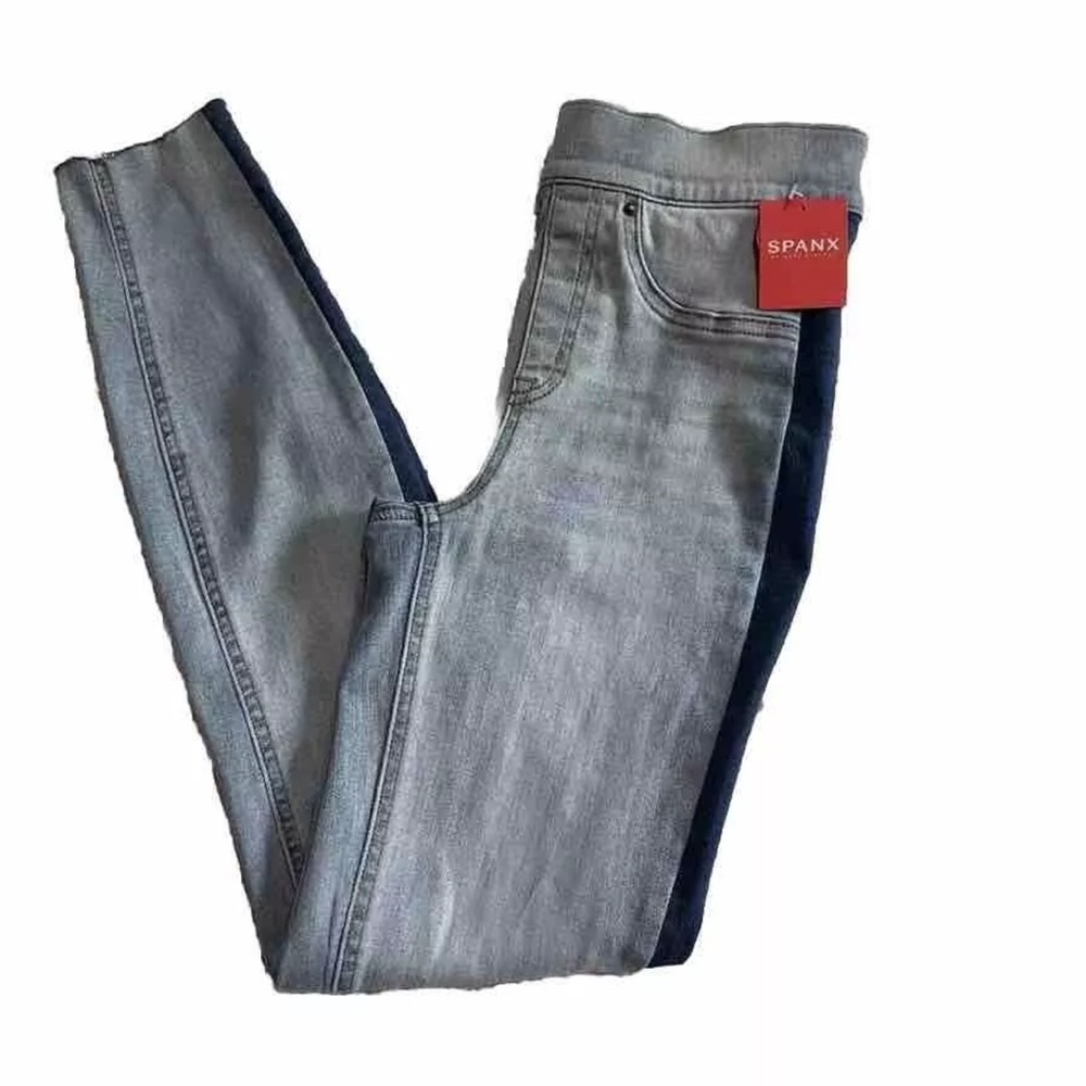 NWT Spanx skinny jeans womens size Xsmall wash blue denim color NWT